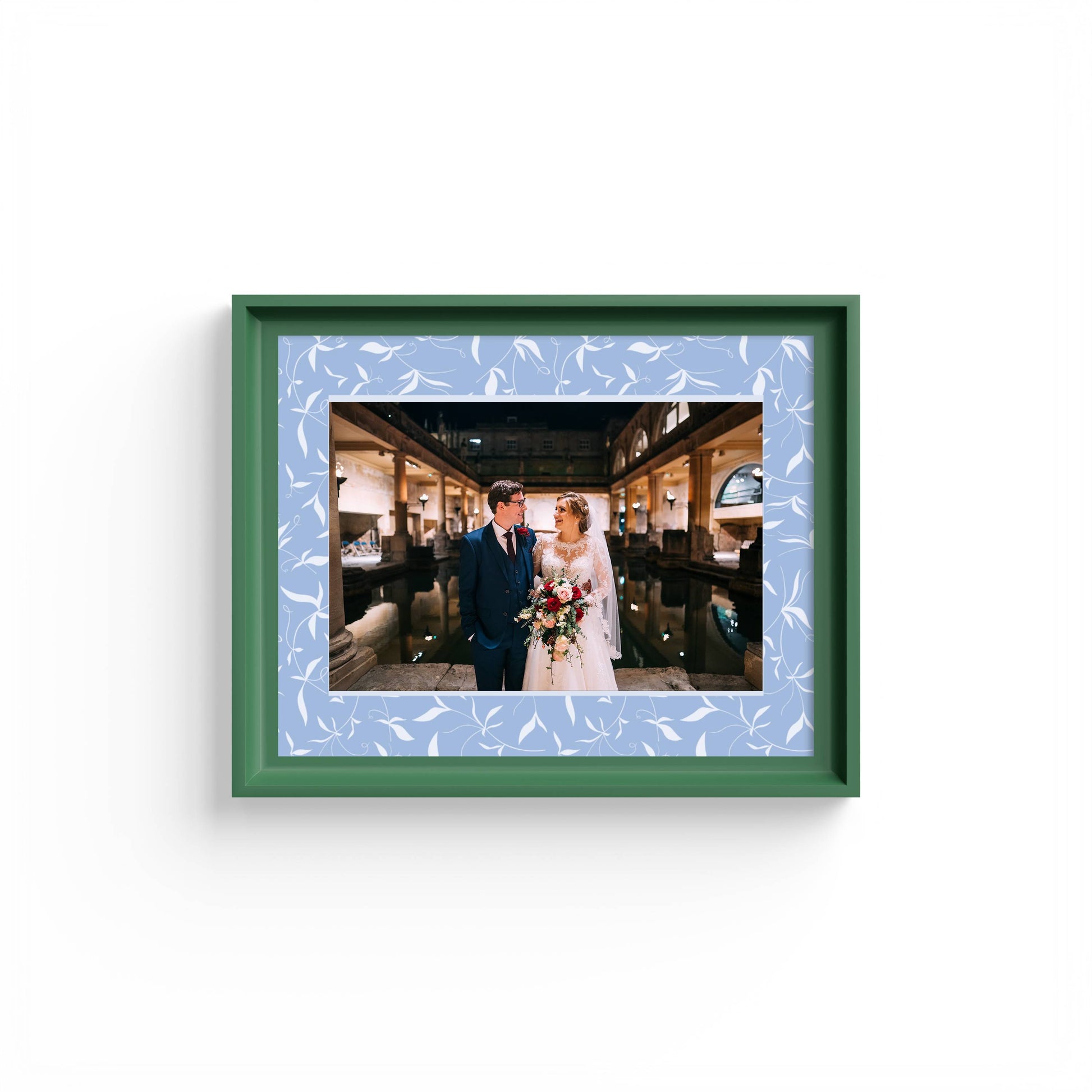 Botanical Photo Mount - mount for picture frame for wedding photos - modern wedding presents - green frame - wall hanging - Coeur et Maman
