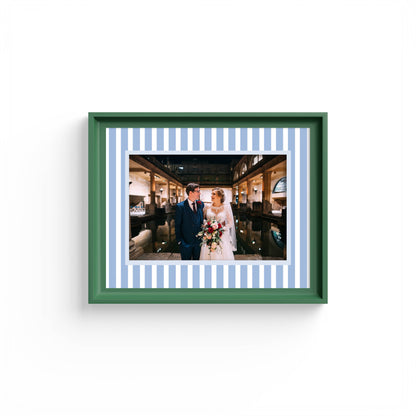 Medium Stripes Photo Mount - mount for picture frame for graduation certificates - green frame - wall hanging - Coeur et Maman
