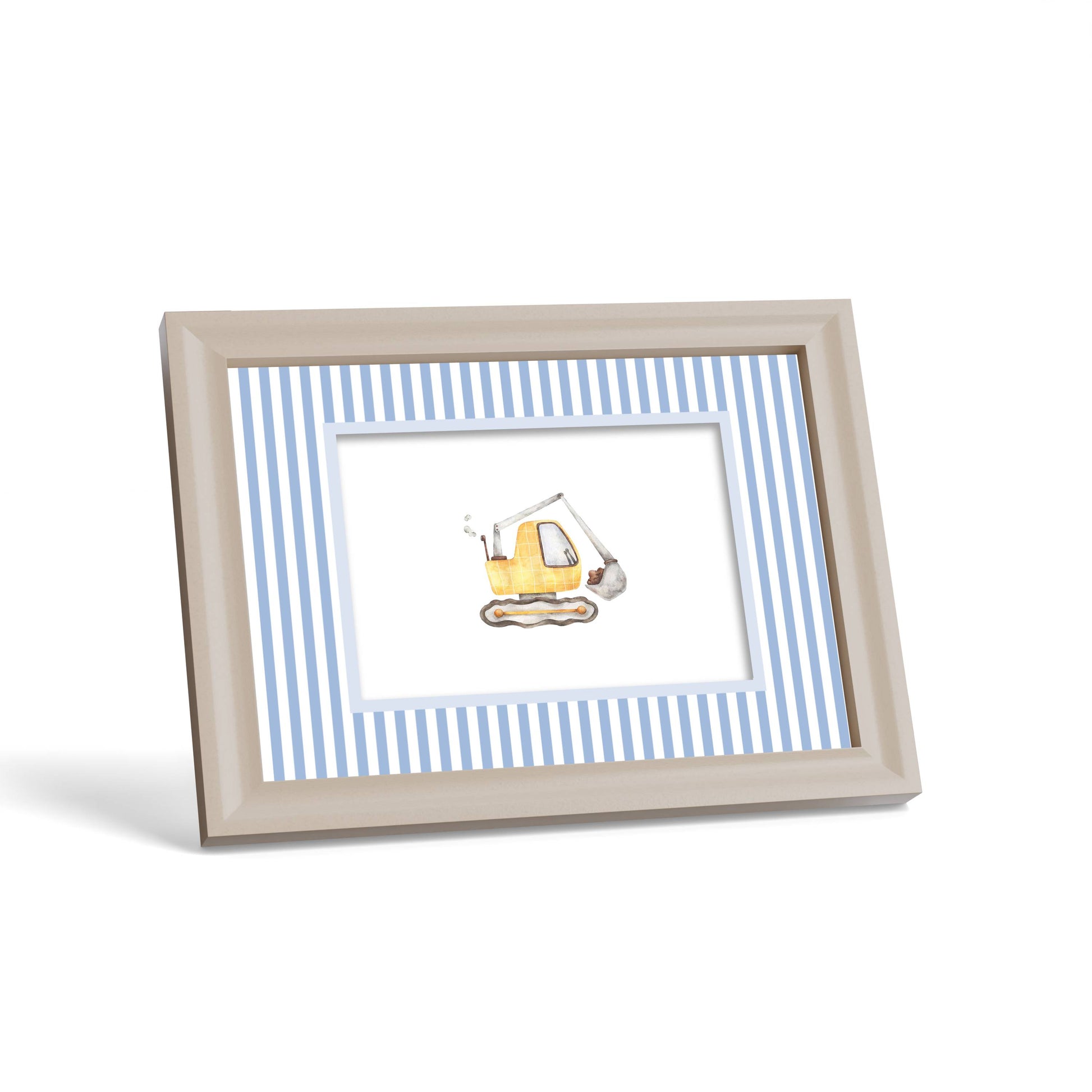 Small Stripes Photo Mount - custom photo mat for framing - cream frame - surface leaning - Coeur et Maman