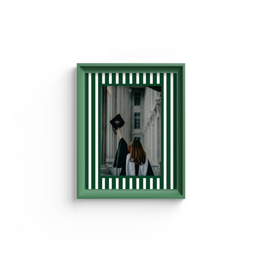 Medium Stripes Photo Mount - mount for picture frame for graduation certificates - green frame - wall hanging - Coeur et Maman
