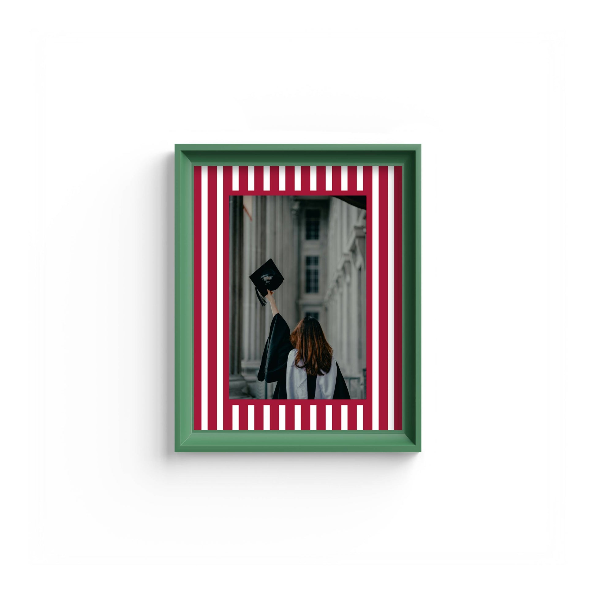 Medium Stripes Photo Mount - mount for picture frame for graduation certificates - green frame - wall hanging - Coeur et Maman