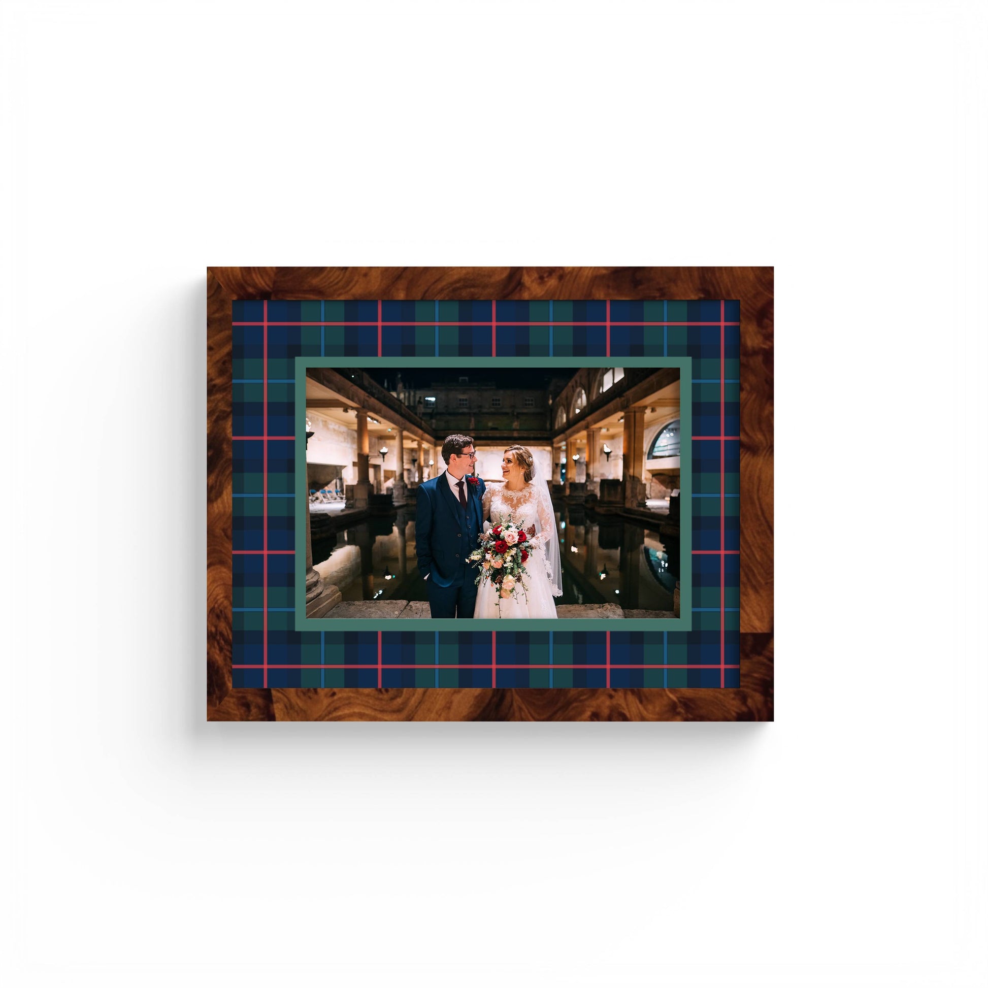 Campbell of Cawdor Tartan Photo Mount - custom photo mat for framing -burlwood frame - wall hanging - Coeur et Maman