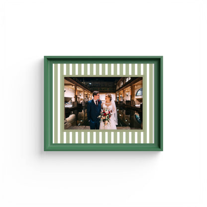 Medium Stripes Photo Mount - mount for picture frame - green frame - wall hanging - Coeur et Maman