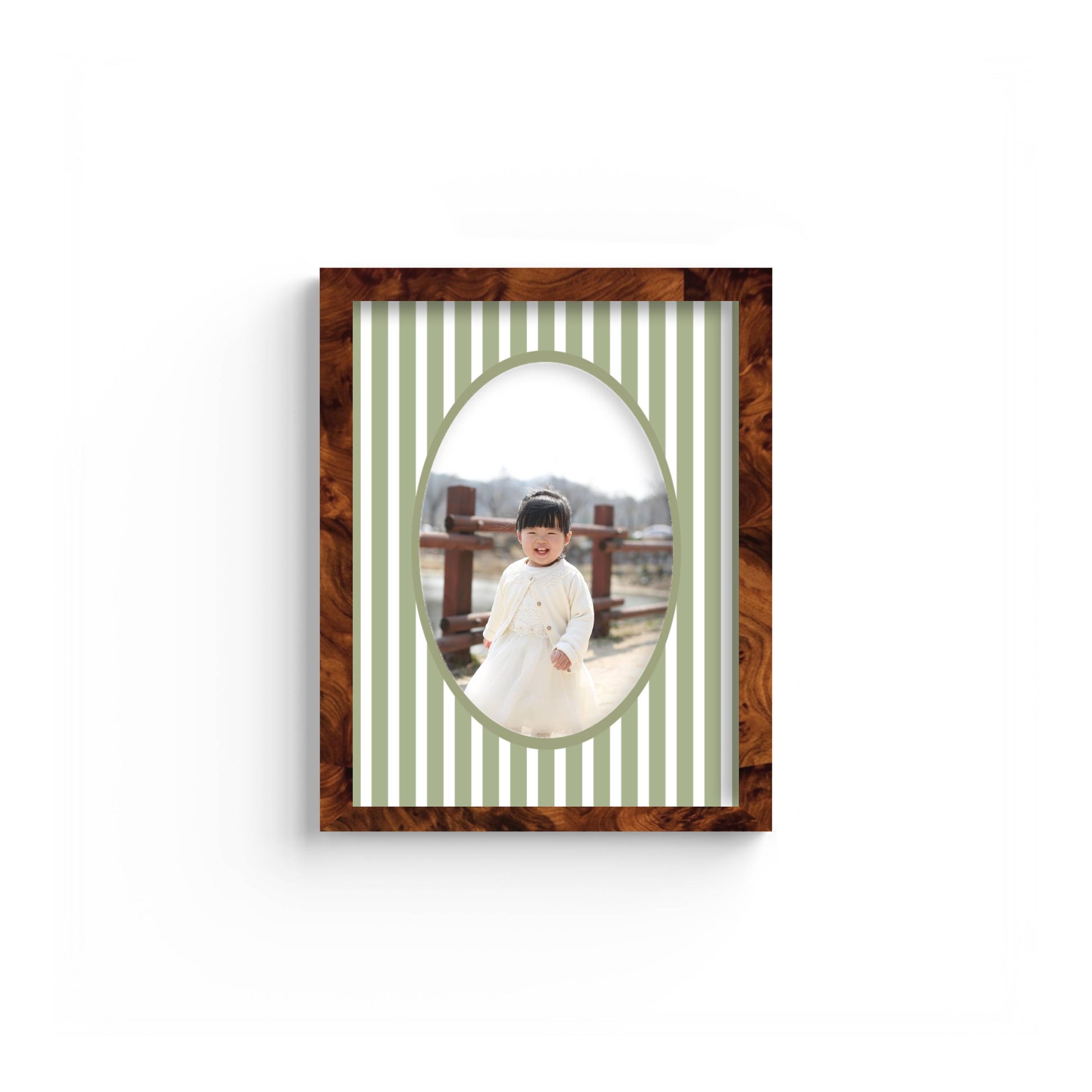 Medium Stripes Photo Mount - custom photo mat for framing -burlwood frame - wall hanging - Coeur et Maman
