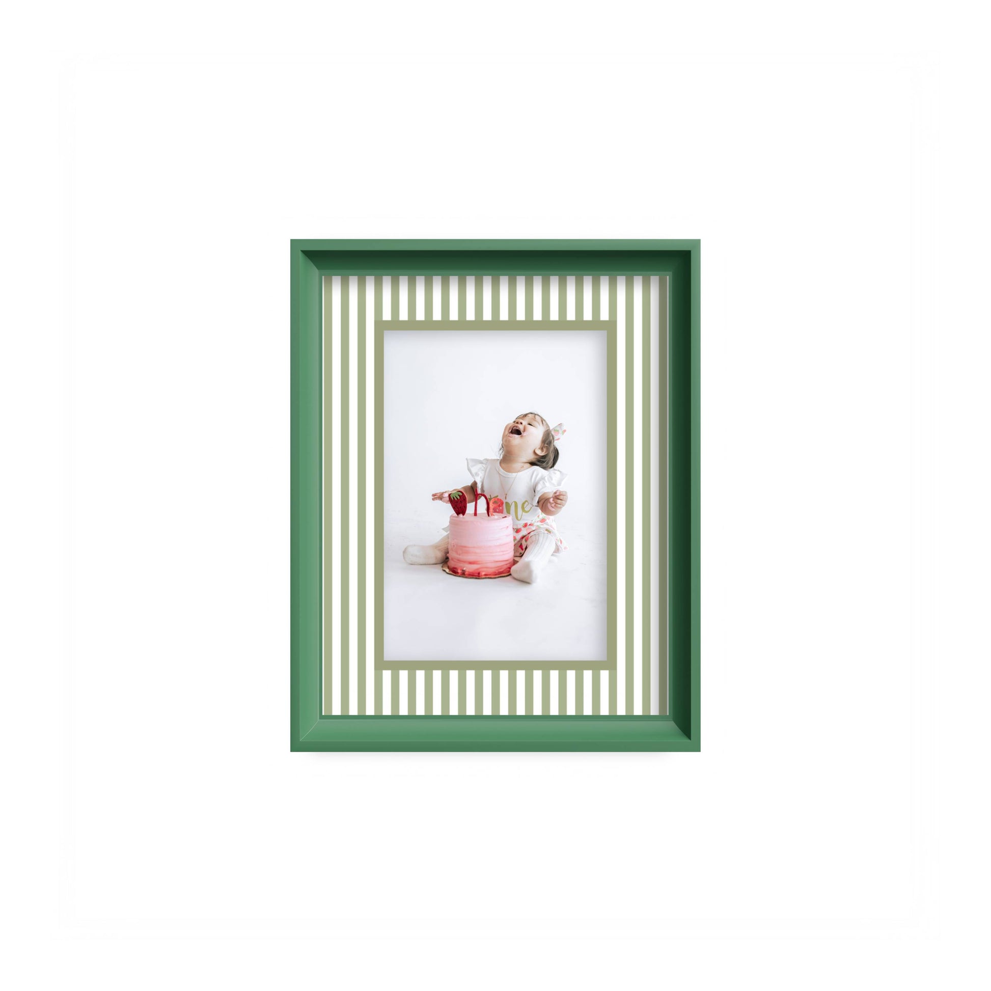 Small Stripes Photo Mount - mount for picture frame - green frame - wall hanging - Coeur et Maman
