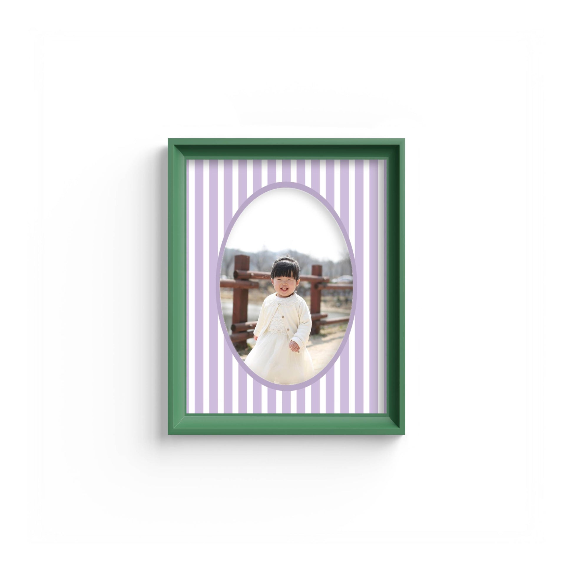 Medium Stripes Photo Mount - mount for picture frame - green frame - wall hanging - Coeur et Maman