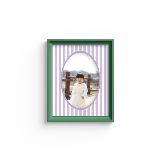 Medium Stripes Photo Mount - mount for picture frame - green frame - wall hanging - Coeur et Maman