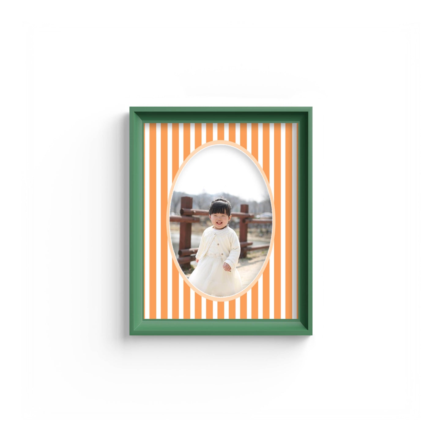 Medium Stripes Photo Mount - mount for picture frame - green frame - wall hanging - Coeur et Maman