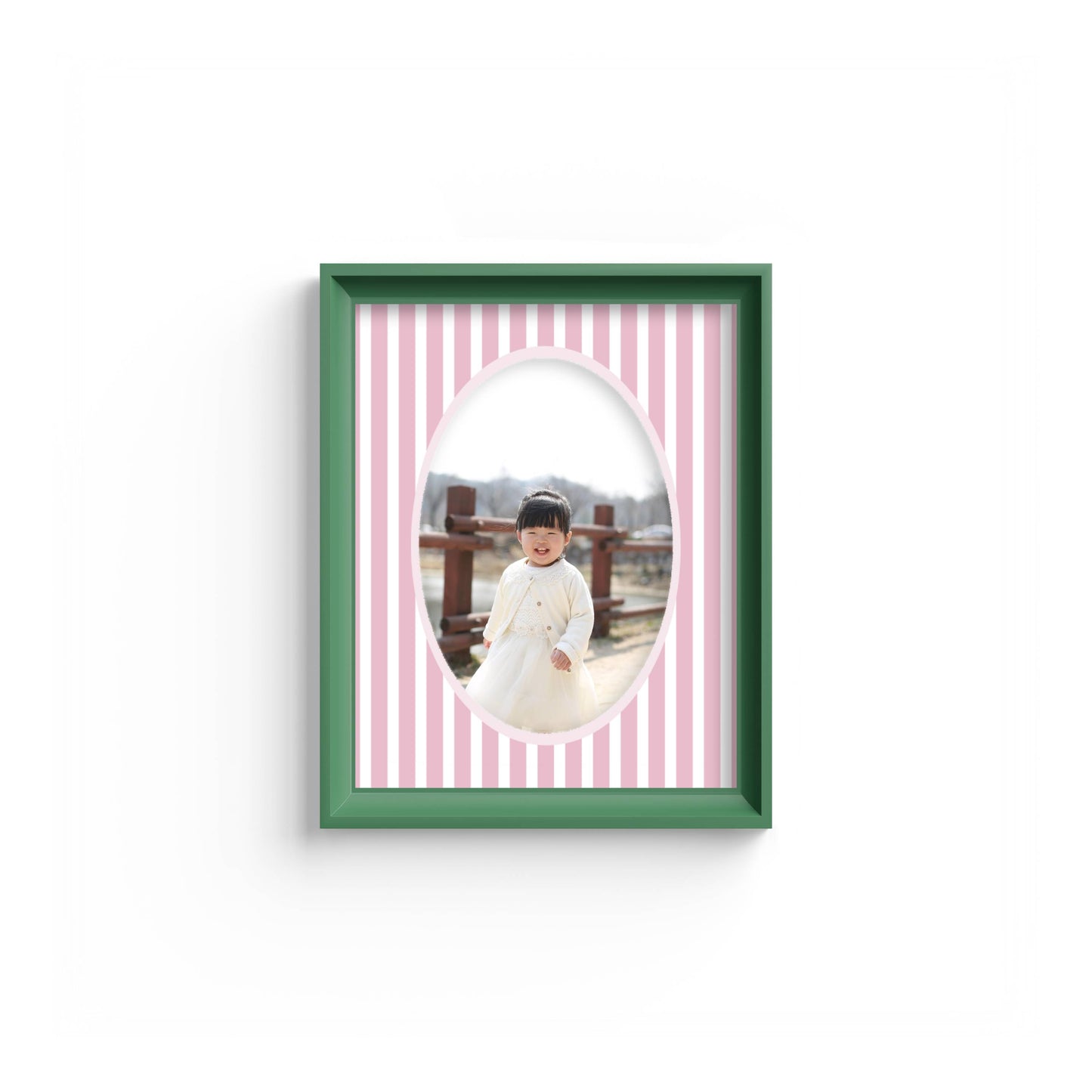 Medium Stripes Photo Mount - mount for picture frame - green frame - wall hanging - Coeur et Maman