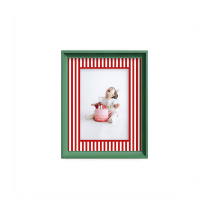 Small Stripes Photo Mount - mount for picture frame - green frame - wall hanging - Coeur et Maman