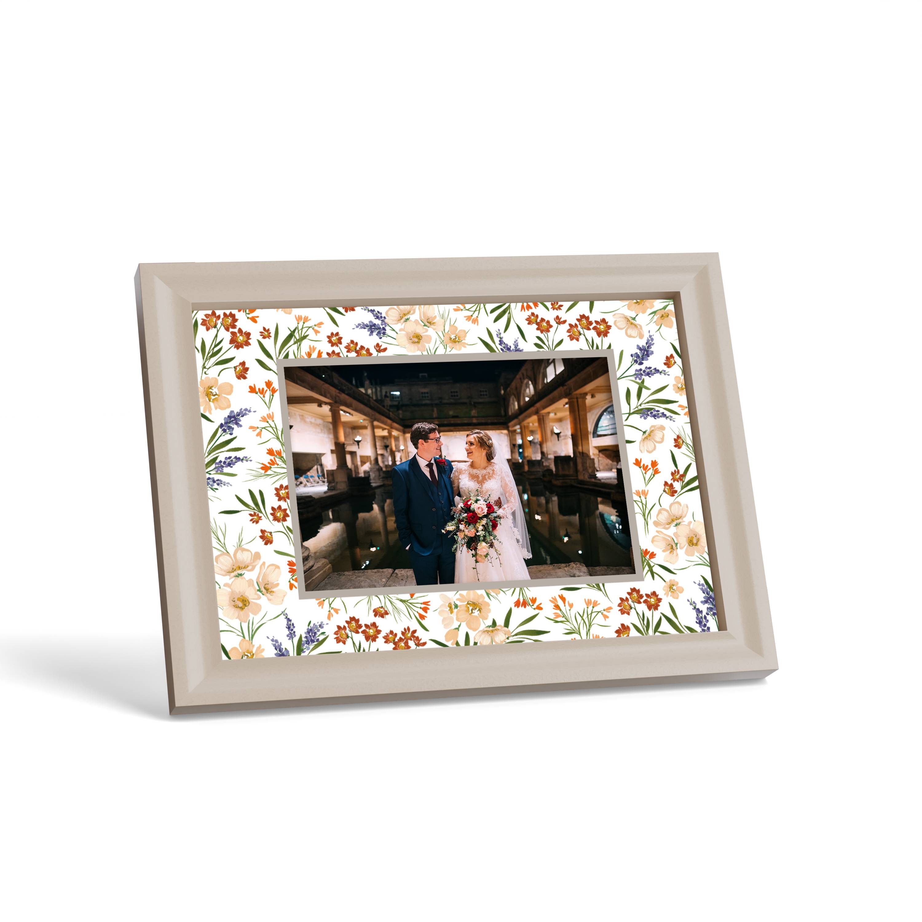 Landscape Meadow Floral Patterned Photo Mount – Coeur et Maman